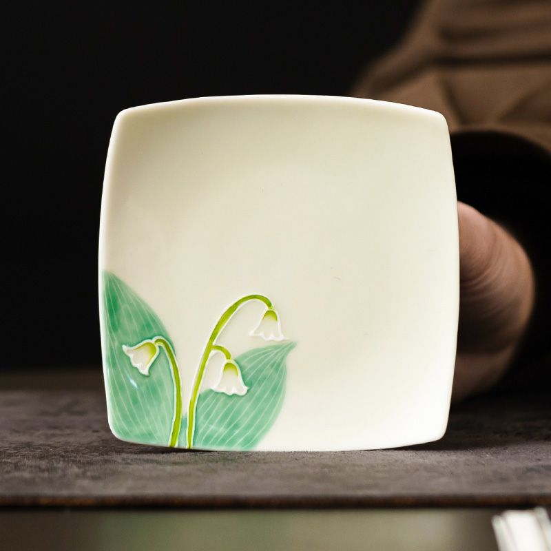 Hand Painted Lily of the Valle - Valley Tea And Coffee บทวิจารณ์และราคา